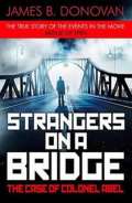 Penguin Books Strangers on a Bridge